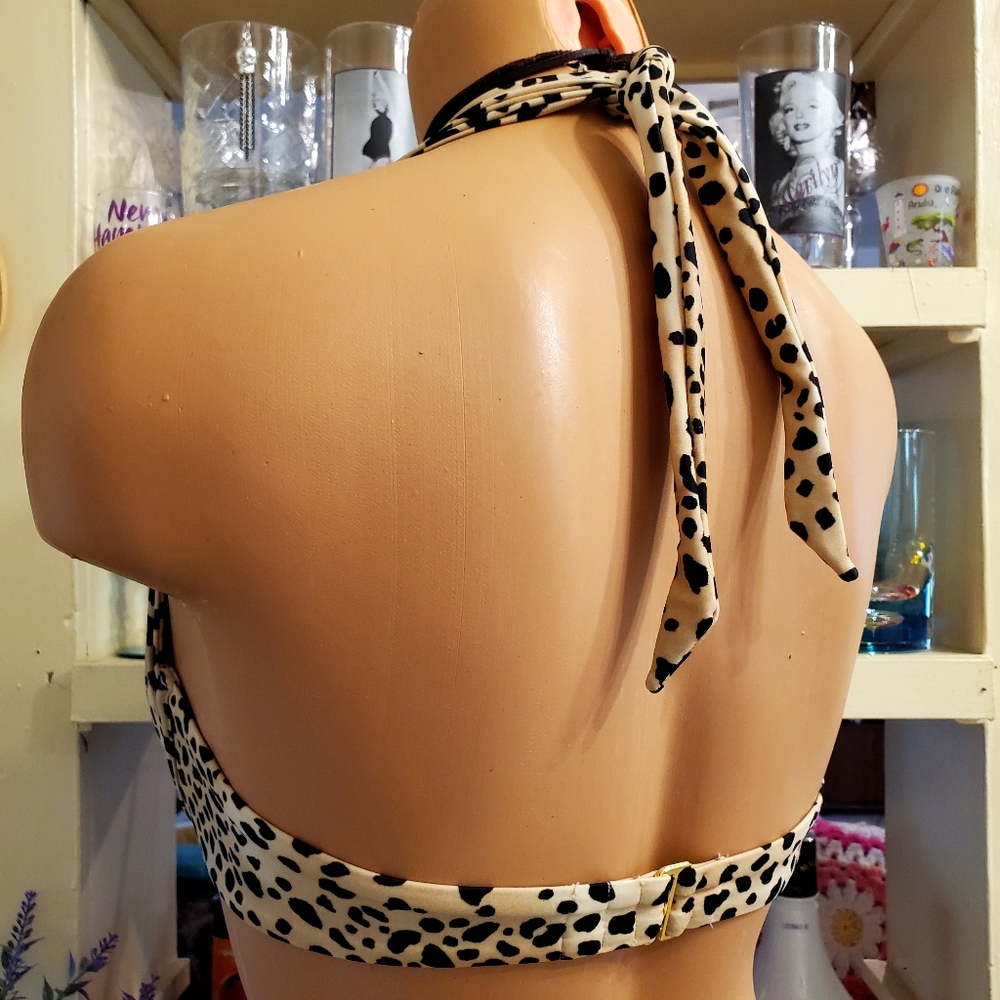 Victoria's Secret Swim Top 34-B Animal Print Underwire Molded Cups EUC - Picture 2 of 4